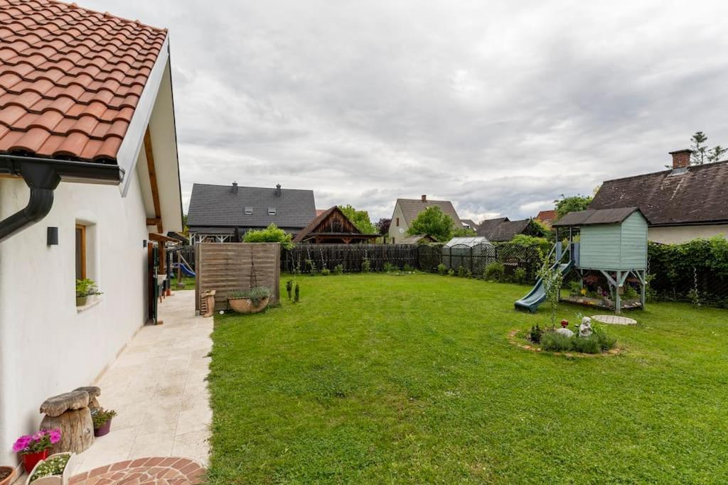 Idyllic Holiday Home - Relaxation Place ไลบ์นิทซ์ ภายนอก รูปภาพ